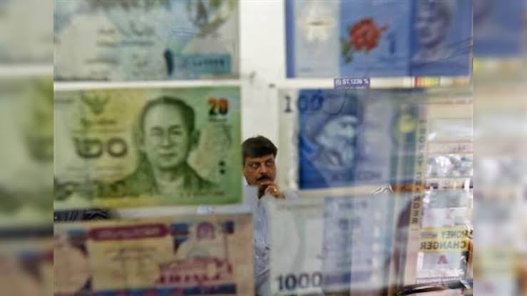 Asian Currency Chessboard: Rupee, Rupiah, and Yuan Show Different Moves Amid Global Trade War Waves