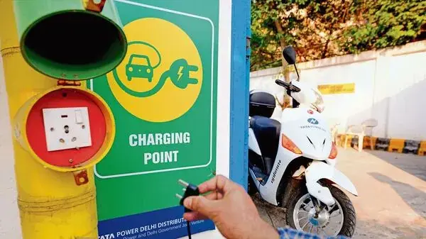India Revs Up ‘Go Electric’ Push As BEE Engages Two-Wheeler Makers
