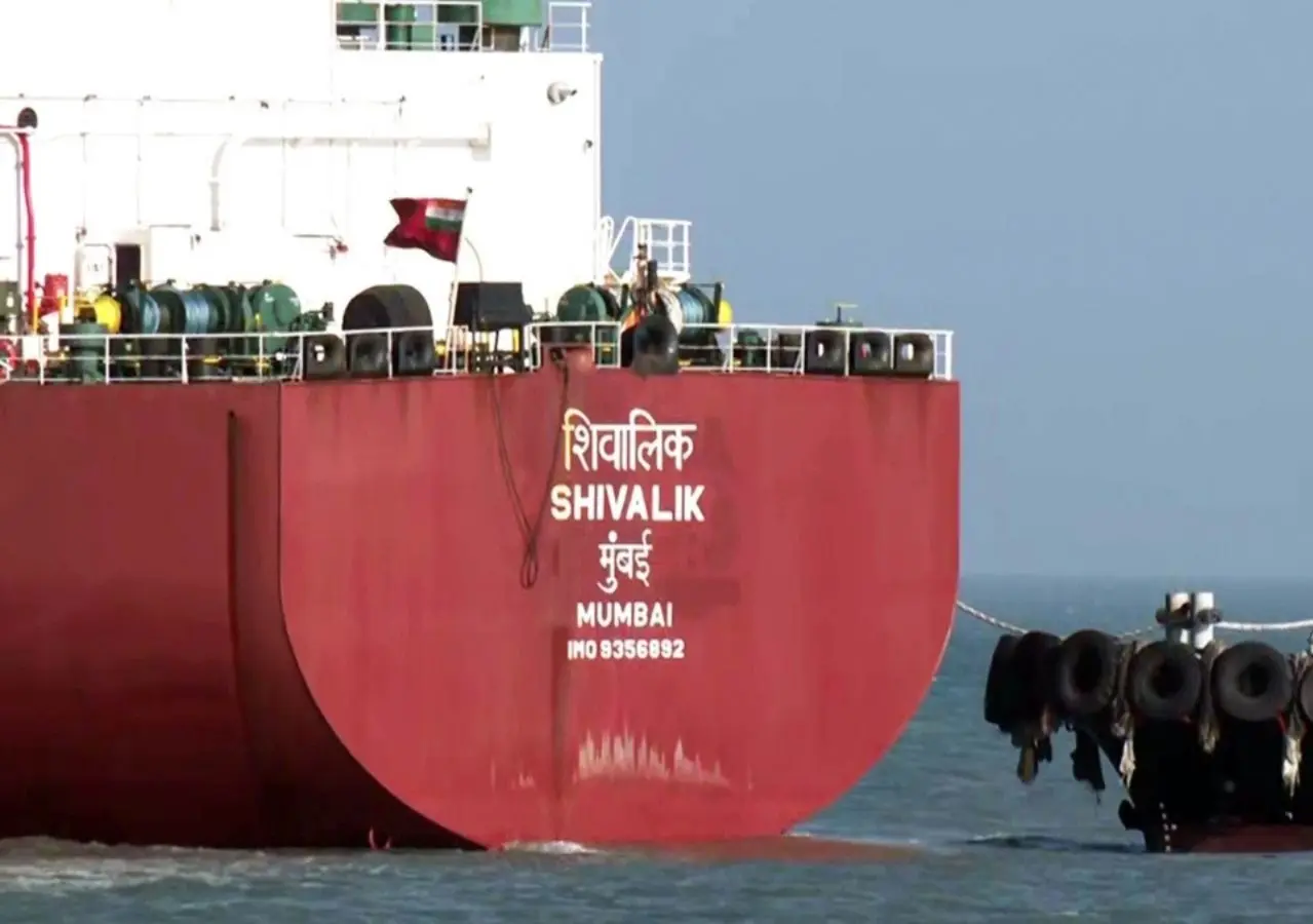 India Seeks Safe Passage For Vessels In Strait Of Hormuz, Considers LPG Reserves