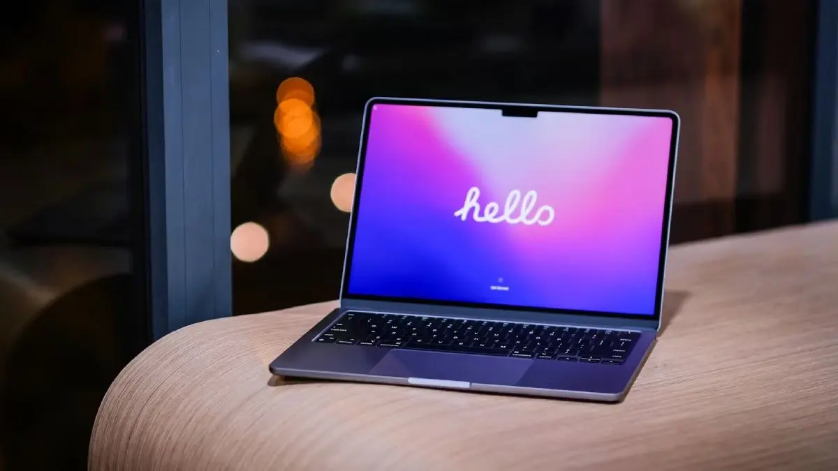 MacBook Air M4 Price Falls: Vijay Sales Offers ₹18,000 Discount