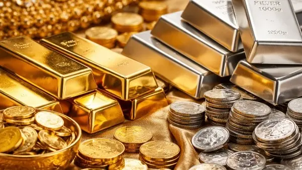Gold Prices Ease Rs 30,000 From Peak As Silver Sees Major Correction