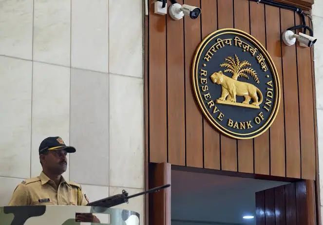 India's Central Bank Mandates Robust Oversight on Bank Risk Management