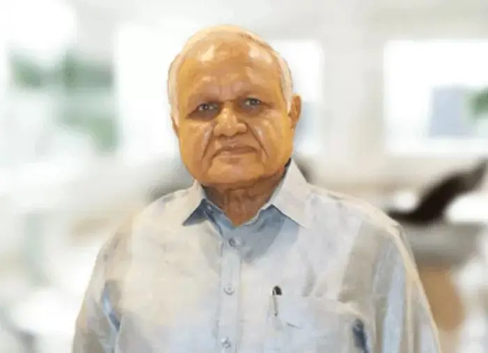 WOW STORY OF THE DAY: He Left a Haryana Village at 18 With Nothing, Opened a 50-Square-Foot Shop in Mumbai With ₹2,500, and Built India's Most Trusted Electronics Retail Chain.