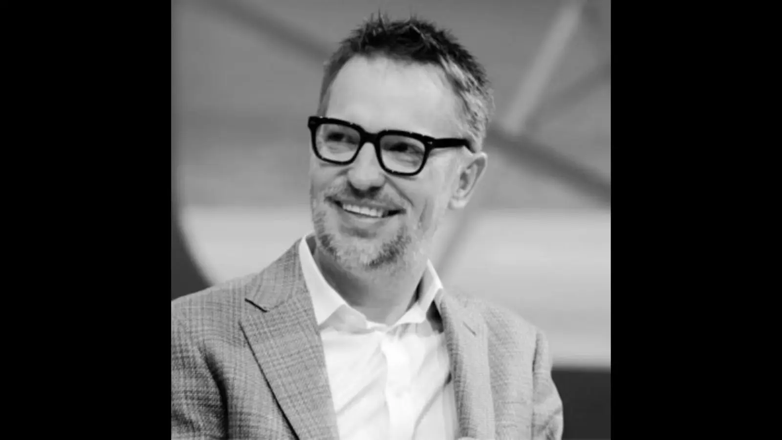 LinkedIn CEO Ryan Roslansky Exits After Six Years, Dan Shapero Takes Charge