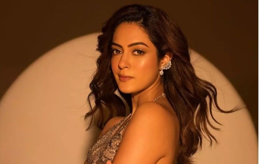 Anya Singh Walks Tall, Breaking Beauty Myths On Soha Ali Khan’s Podcast