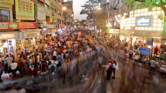 From Stability to Survival: Delhi Man’s Viral Post Exposes the Middle-Class Makeover from 1970 to 2025