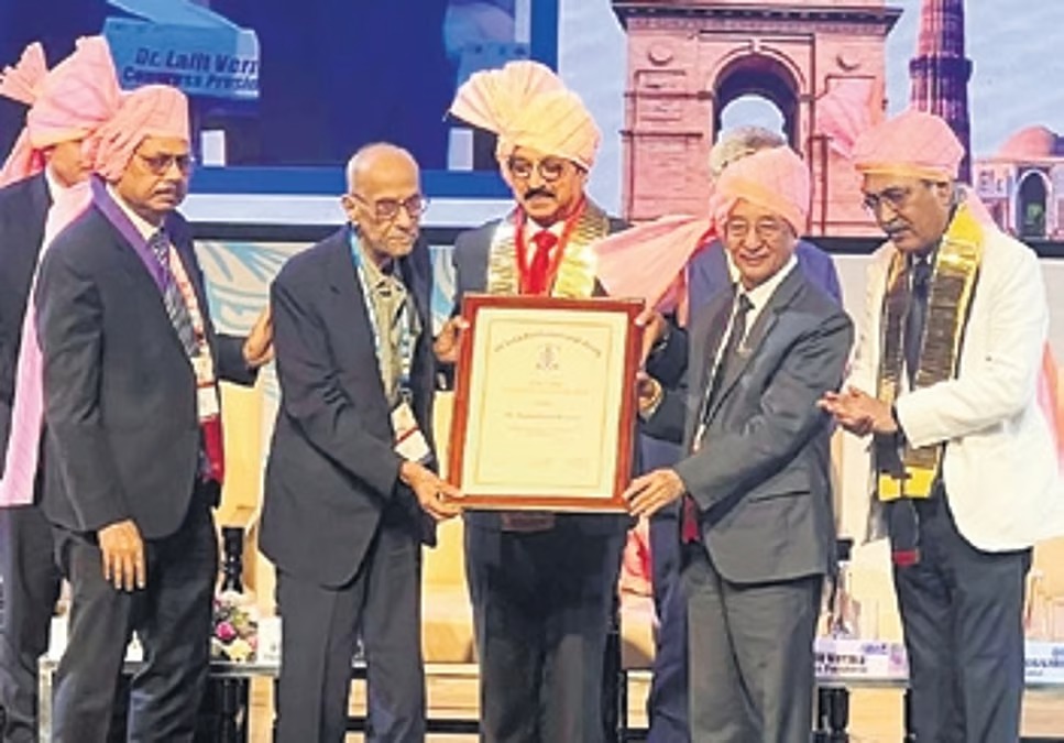 Legend of Sight: Dr. Biswambhar Rajguru’s Journey Crowned with Lifetime Award