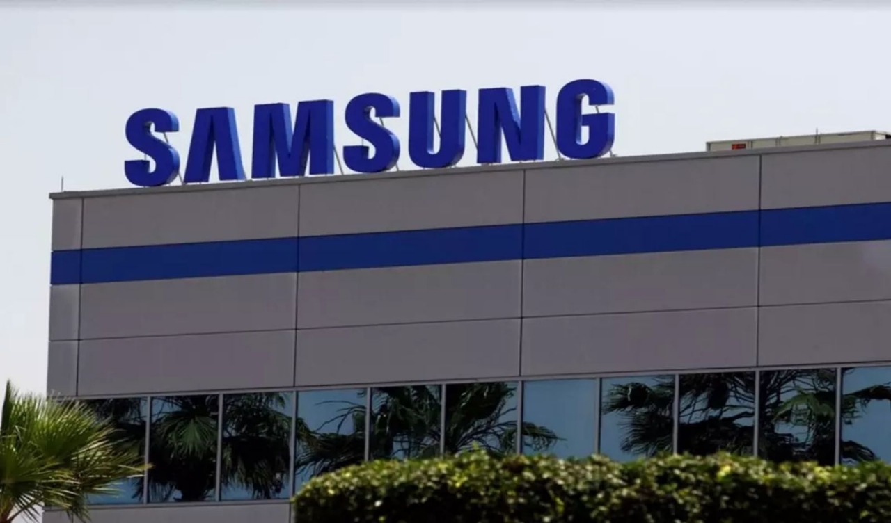 Samsung India’s Insightful Take: Premium Phones to Boost Value as Volumes Stall