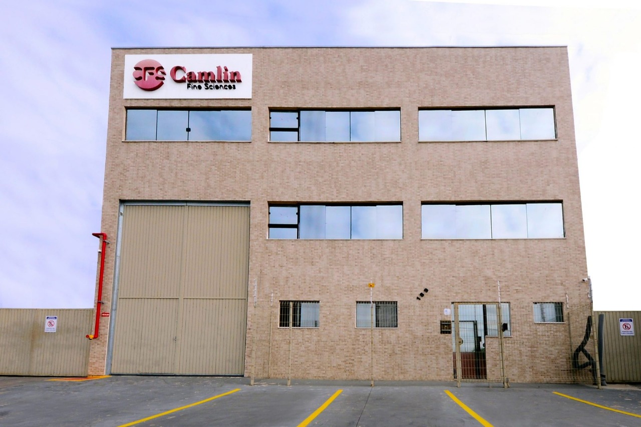 Camlin Fine Sciences Posts Q1 Loss Despite Stable Revenue; Margin Pressures Persist
