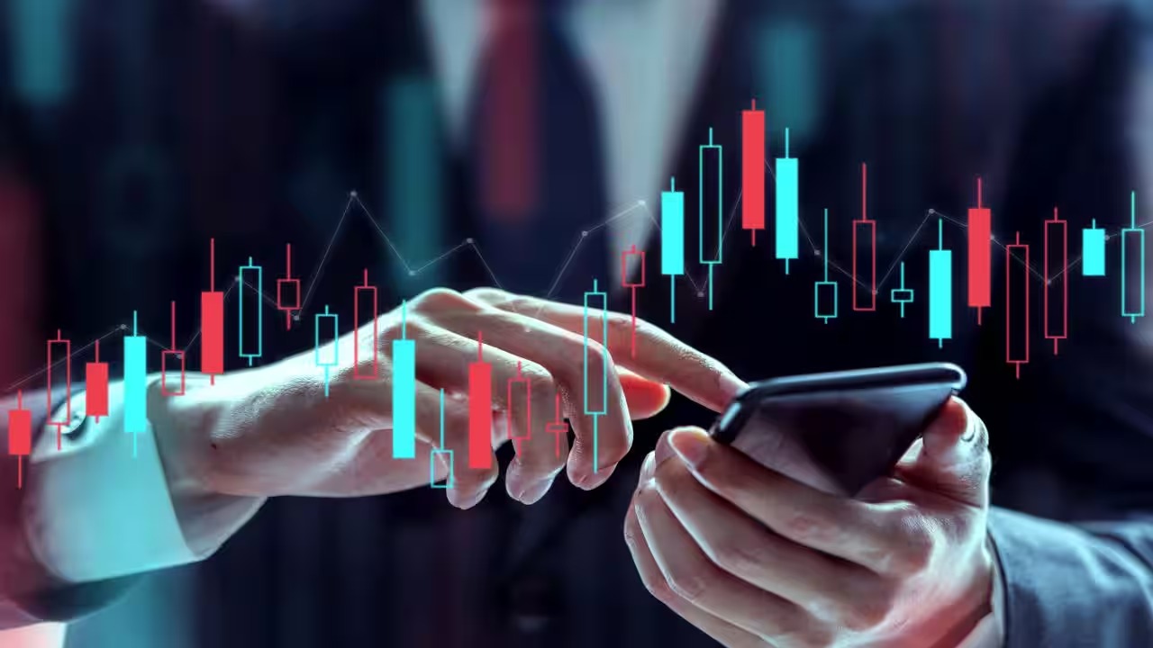 Nifty 50 Slips As Rupee Weakens Against Dollar