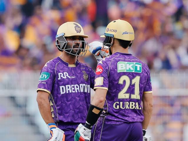 KKR on Track with Strong Middle-Order Stand at 12-Over Mark