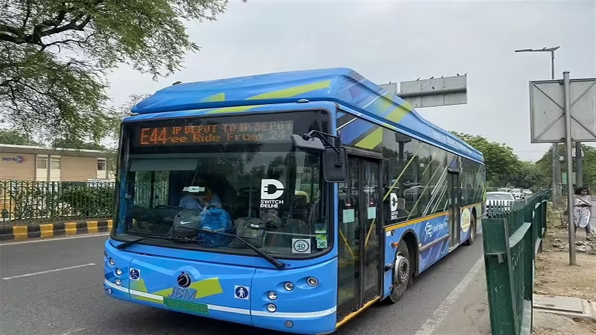 Delhi Expands Electric Bus Fleet With 200 New Additions To Strengthen Clean Mobility Goals
