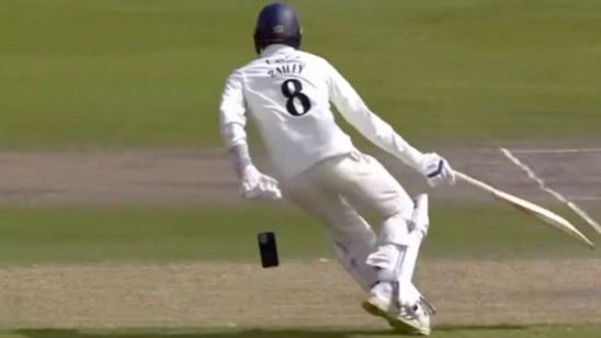 Caught Out by Technology: Batter Drops Phone Mid-Innings, Leaves Commentary Box in Stitches