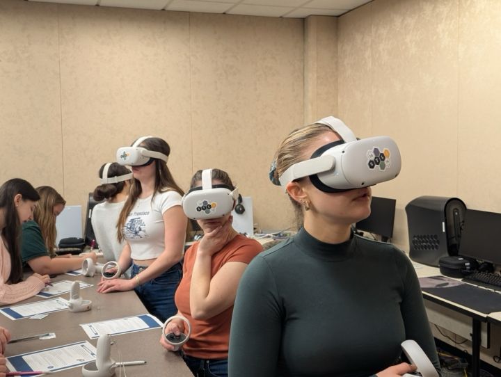 Beyond Books: How Virtual Reality Labs are Revolutionizing Education