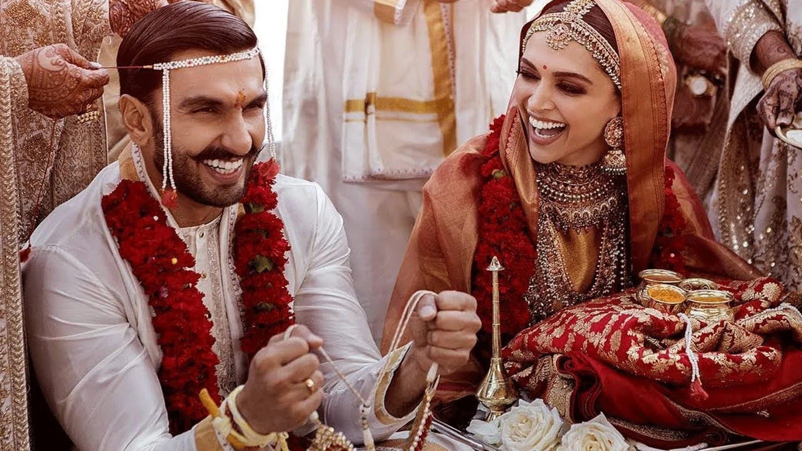 Ranveer Singh Rekindles Romance Tale with Deepika Padukone from Ram Leela Sets in Udaipur