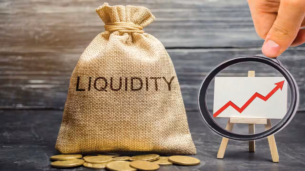 RBI Head Malhotra Emphasizes Asset-Liability Management, Promises Adequate Liquidity for Rate Transmission