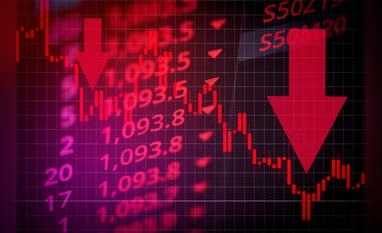 Investor Jitters Trigger 2% Slide In BSE Sensex, Banking And IT Stocks Lead Losses