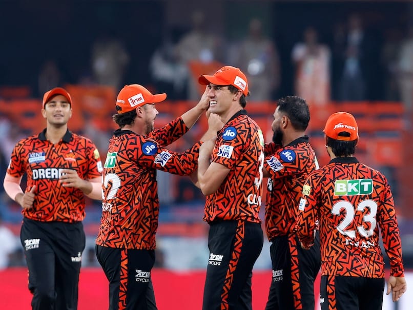 Sunrisers Hyderabad Crush Rajasthan Royals by 44 Runs in High-Scoring Thriller