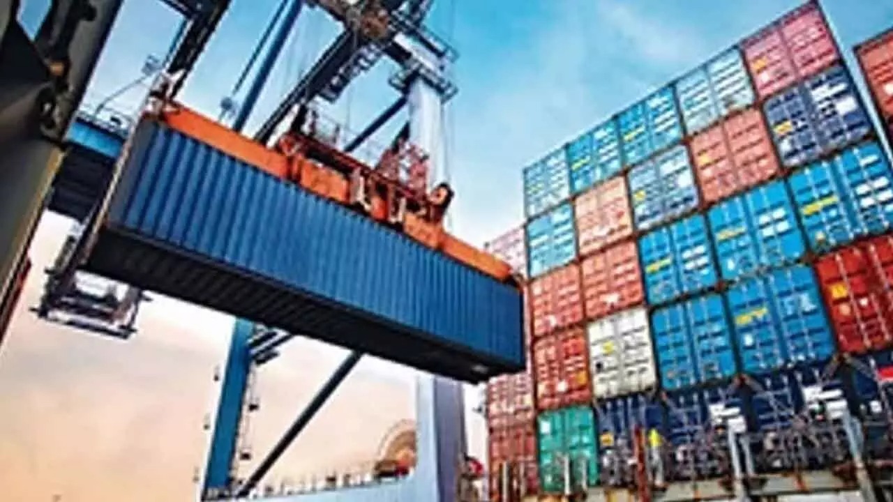 India’s Exports Reach Record $820.9 Billion in FY25