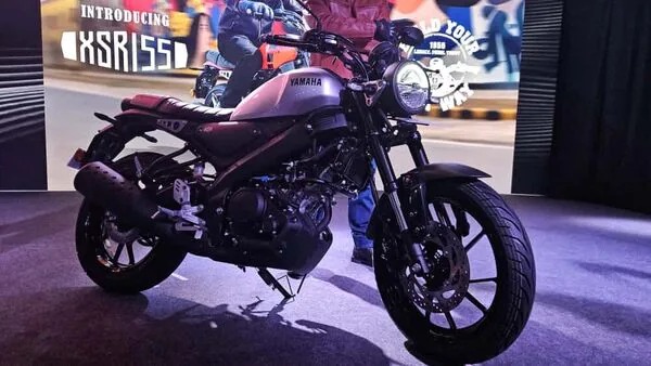 Yamaha’s Metallic Black Edition Targets Young Riders with Retro-Inspired Styling