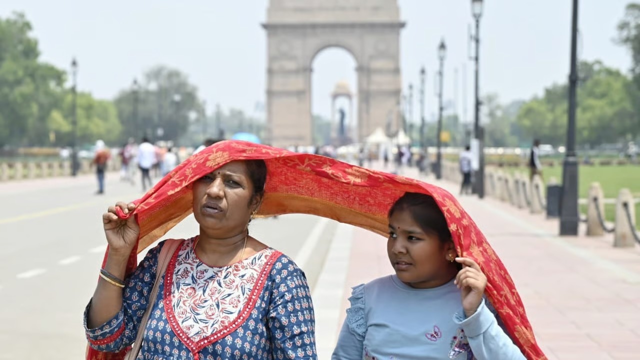 Delhi To Sizzle At 40°C By April 15, IMD Warns Of Hot Week Ahead