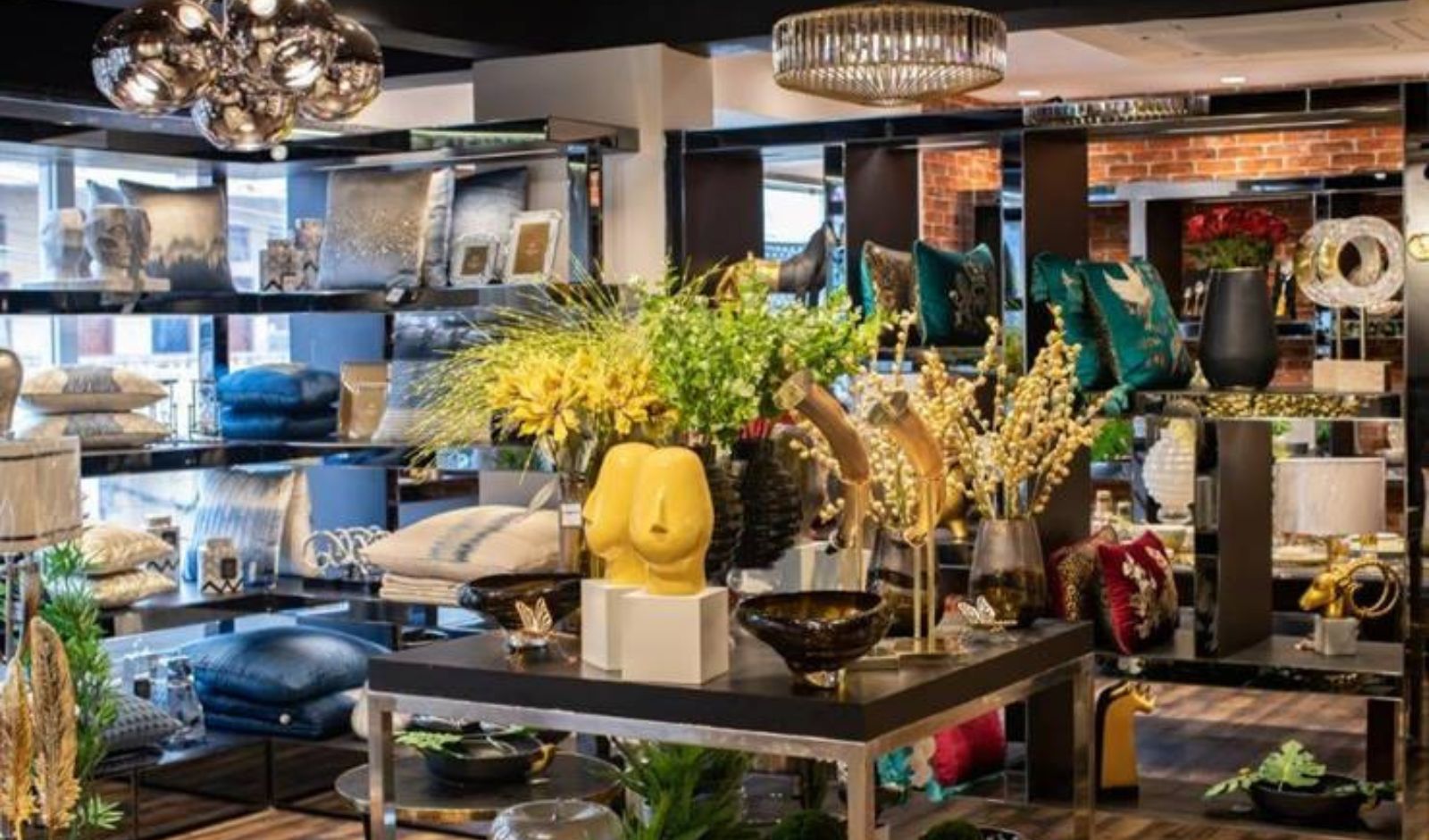 Five Hundred Shades of Chic: Luxe Decor Hacks That Spare the Wallet