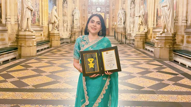 Maharashtra Day: Pune Artist Celebrates State's Rich Culture with Grand Edible Cake Art