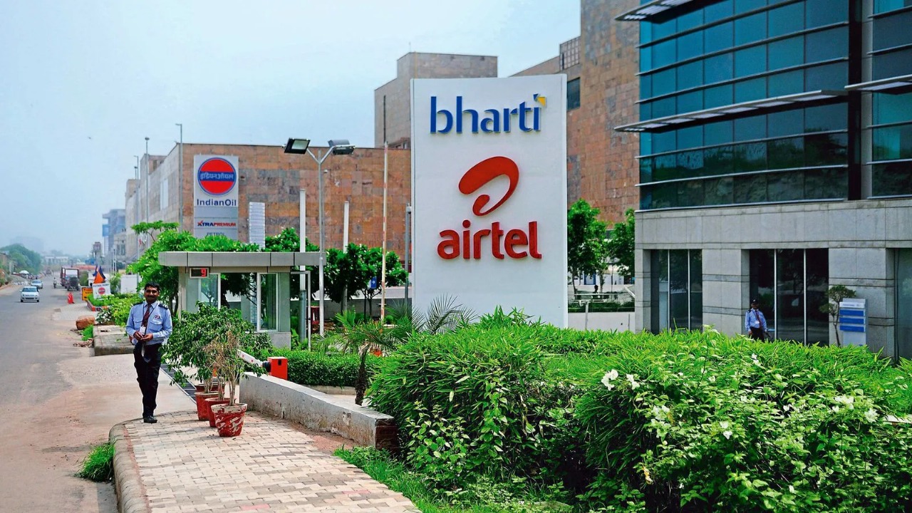 Bharti Airtel Sees Positive Price Breakout Amid Market Volatility