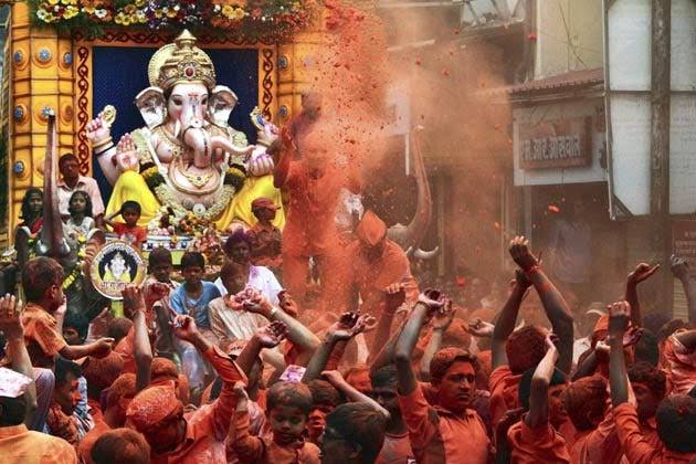 Mumbai Dances Through Tears: Ganpati Bappa’s Grand Visarjan Bids An Emotional Goodbye