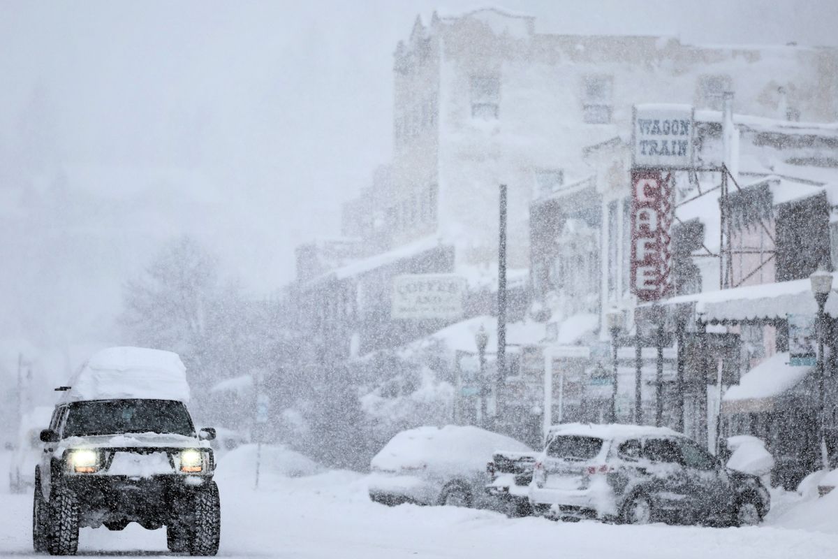 California Storm Alert: Sierra Nevada Braces For Heavy Snow And Fierce Winds