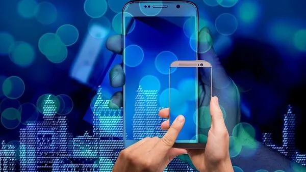 India’s $50 Billion Smartphone Puzzle: Cracking The Code For Mass Adoption