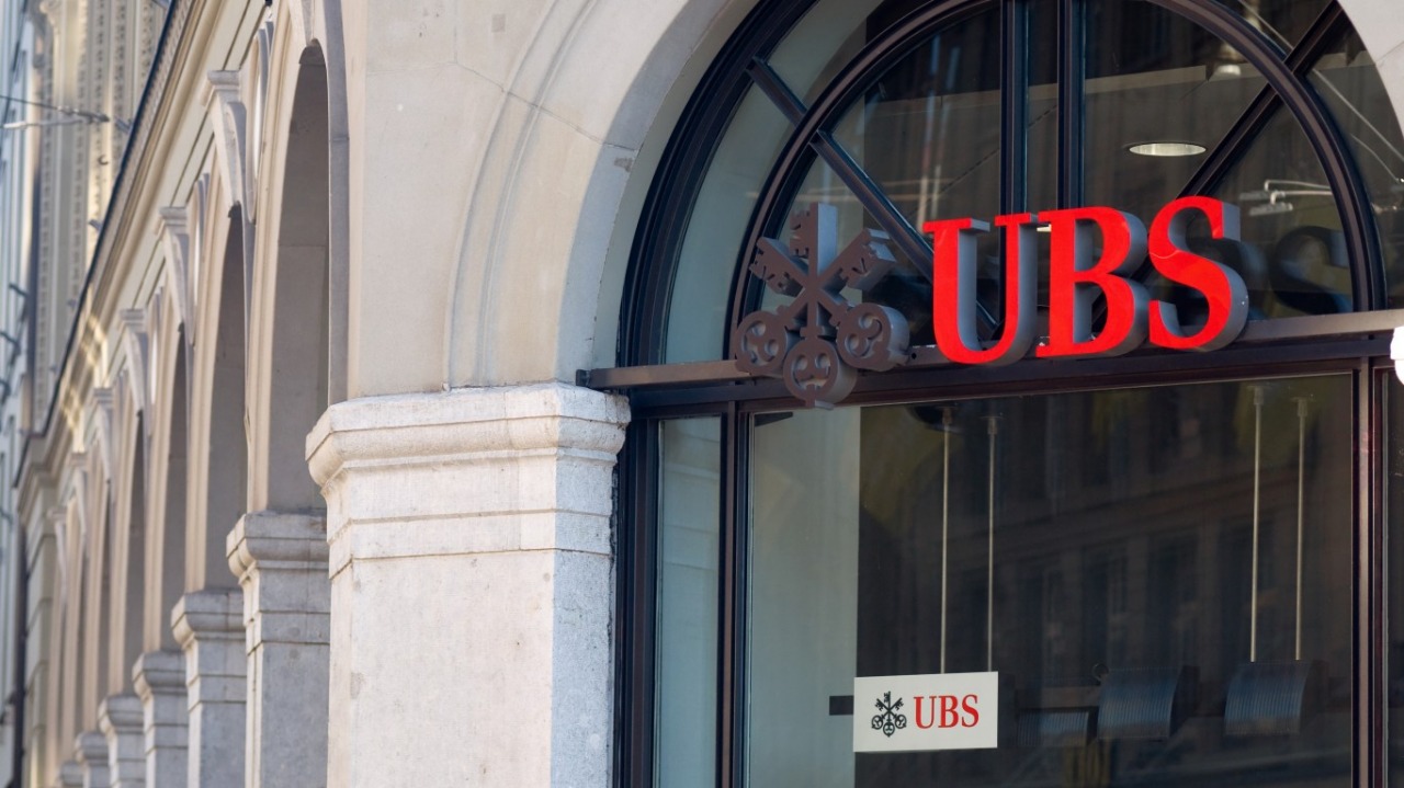 UBS Group AG Emerges as a Top International Dividend Stock for 2025